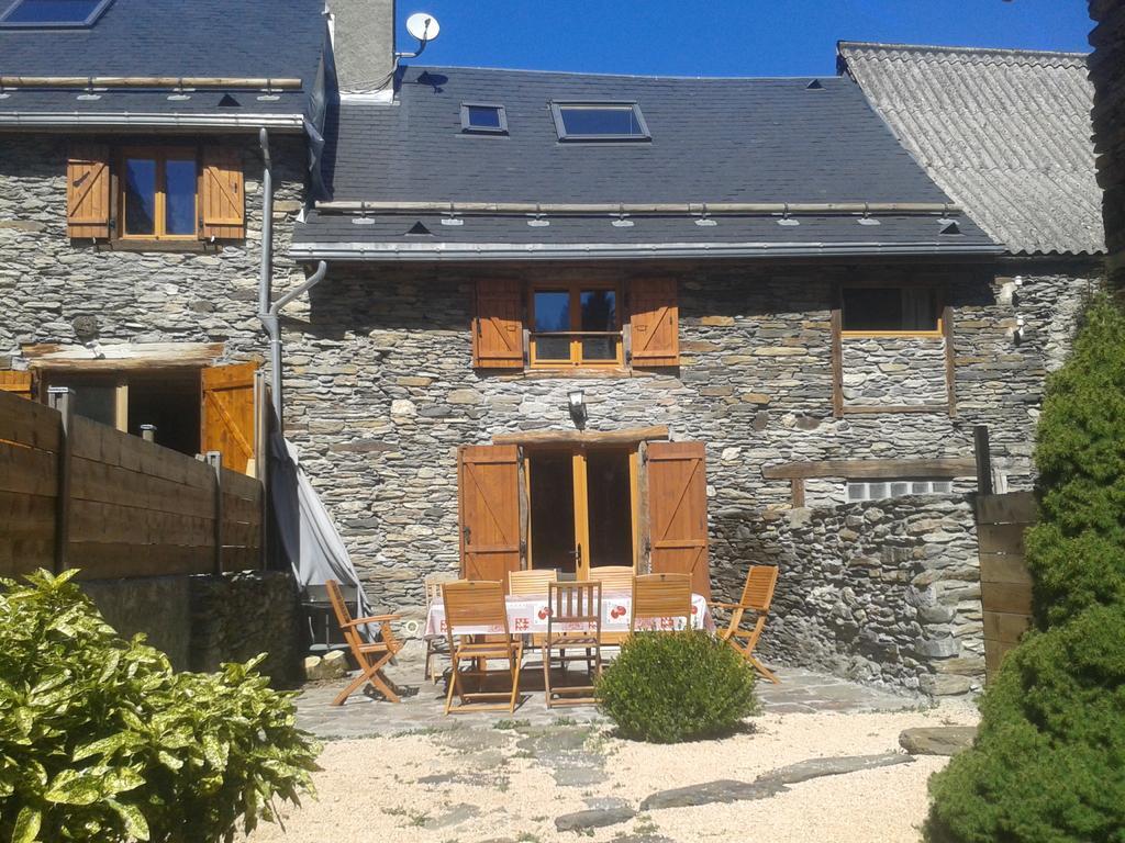 Les Granges De La Fontaine Villa Antignac Room photo